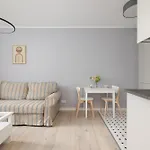 Nowoczesne Z Parkingiem Obok Centrum W Katowicach By Renters 卡托维兹