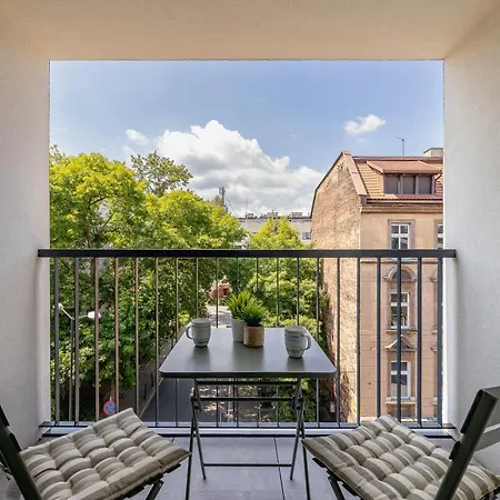 Nowoczesne Z Parkingiem Obok Centrum W Katowicach By Renters アパート