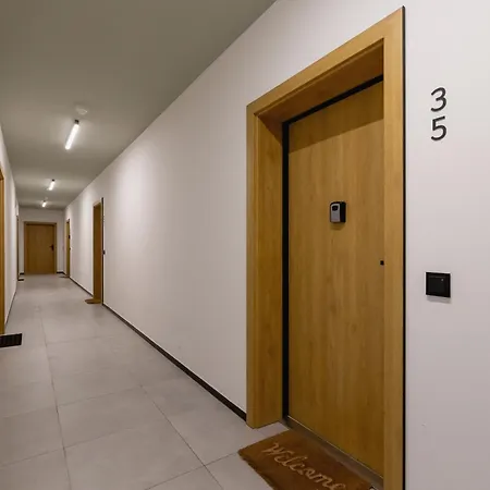 Nowoczesne Z Parkingiem Obok Centrum W Katowicach By Renters Apartment Katowice